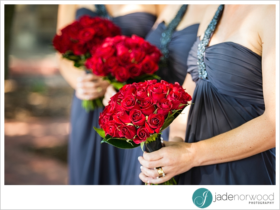 bridesmaids and their red roses wedding pictures