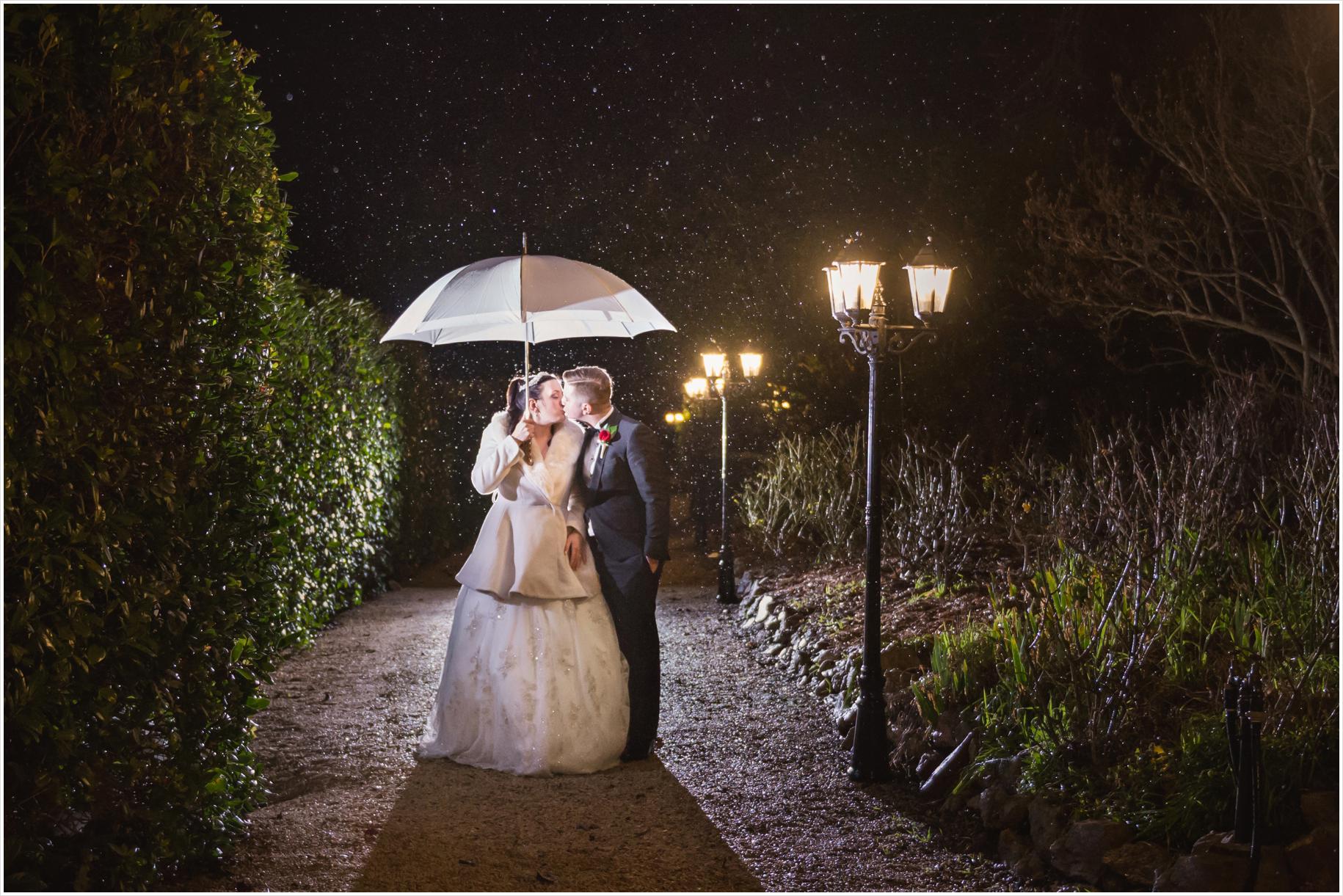 Mount lofty winter romantic wedding photos